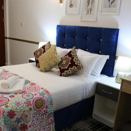 Oyo 4 Sisters Inn 北科米 外观 照片